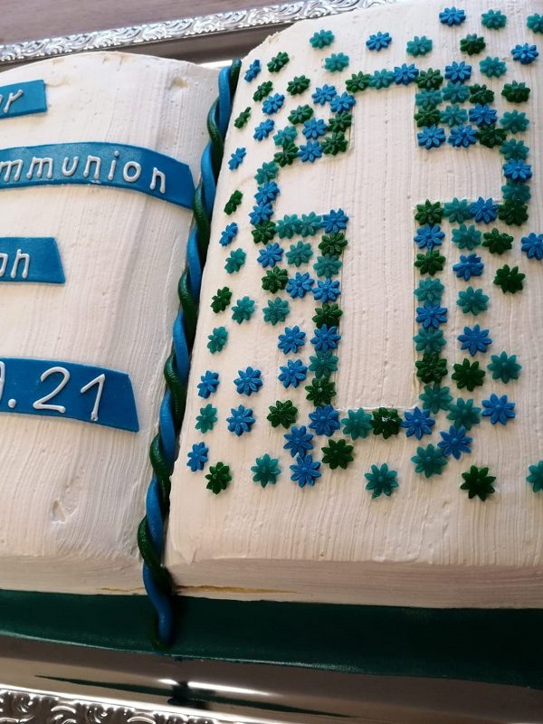 Kommuniontorte Kreuz